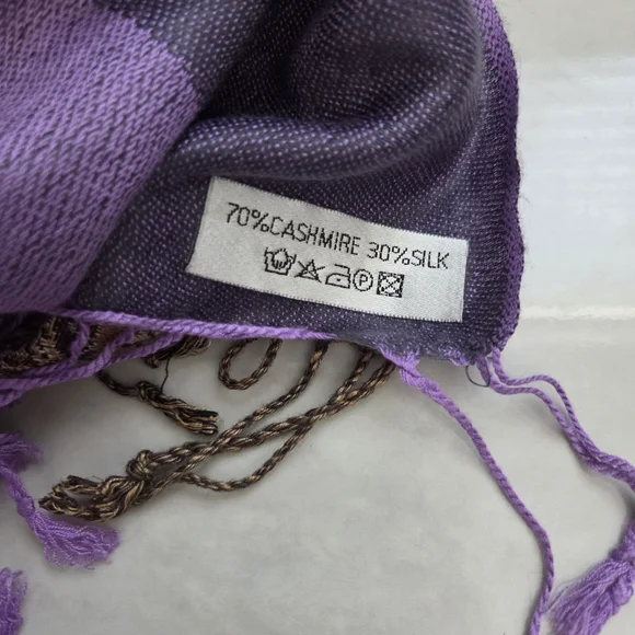 Bundle Of Women's Scarves /Shawl - Picture 3 of 3